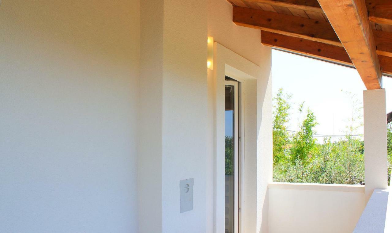 Holiday Home Liberta Krnica Eksteriør billede
