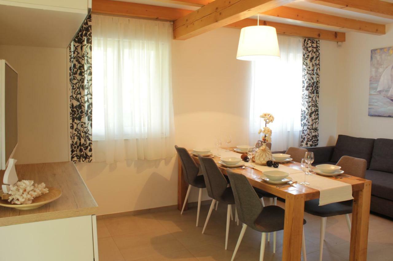 Holiday Home Liberta Krnica Eksteriør billede